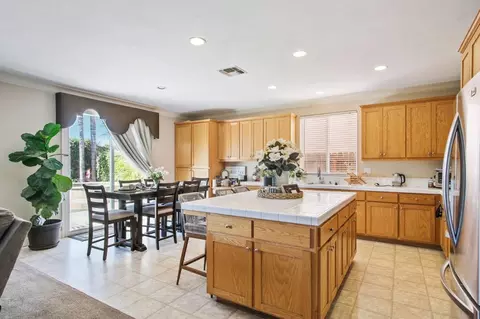 3880 Old Oak Dr, Ceres, CA 95307 photo 12