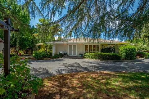 1315 E North Bear Creek Dr, Merced, CA 95340