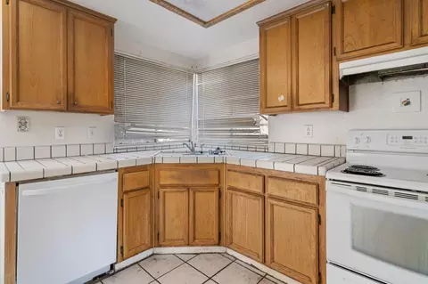 1480 Brighton Dr, Tracy, CA 95376 photo 12