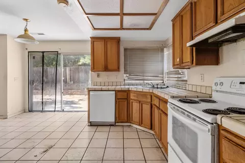 1480 Brighton Dr, Tracy, CA 95376 photo 11