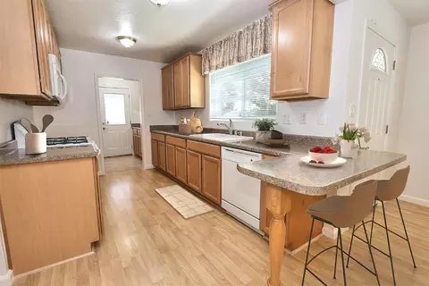 8826 Fair Oaks Blvd, Carmichael, CA 95608 photo 6