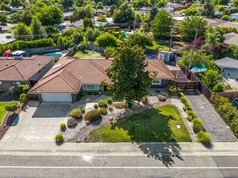 4529 Jan Dr, Carmichael, CA 95608 photo 4