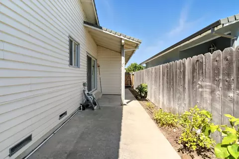 954 Woodrow St, Lodi, CA 95240 photo 27
