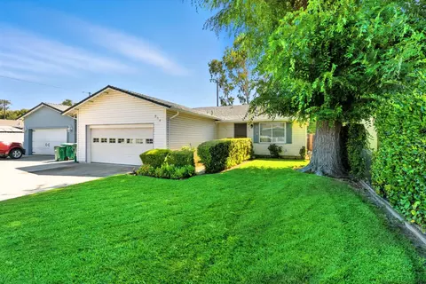 954 Woodrow St, Lodi, CA 95240 photo 3