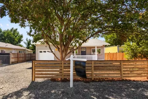 5104 Western Ave, Olivehurst, CA 95961 photo 2