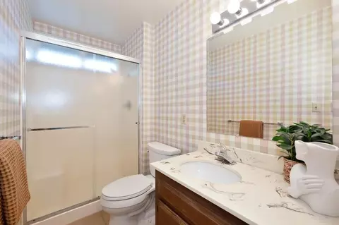 Bath - 6800 Stanley Ave, Carmichael, CA 95608 photo 1 of 5