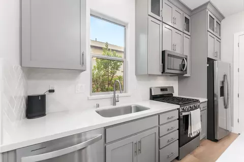 Kitchen - 2282 Ranch View Dr, Rocklin, CA 95765 photo 5 of 7