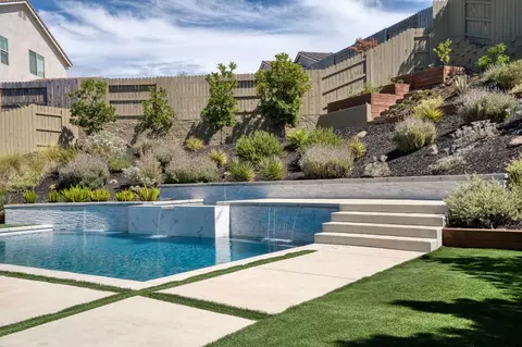Exterior - 2282 Ranch View Dr, Rocklin, CA 95765 photo 6 of 20