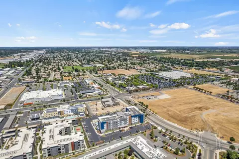 View/Area - 246 Brooks St, Lodi, CA 95240 photo 3 of 4