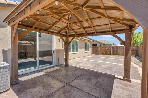 Exterior - 246 Brooks St, Lodi, CA 95240 photo 5 of 7