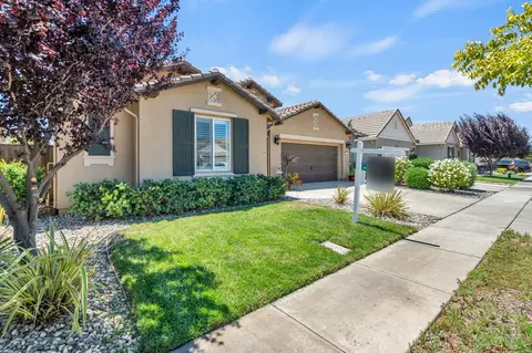 Exterior - 246 Brooks St, Lodi, CA 95240 photo 2 of 7