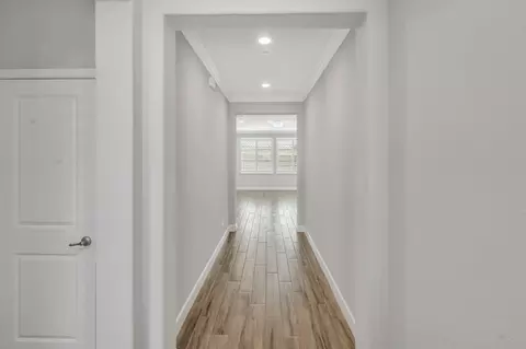 Entry Way - 246 Brooks St, Lodi, CA 95240 photo 2 of 4