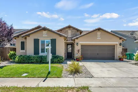 246 Brooks St, Lodi, CA 95240 photo 1
