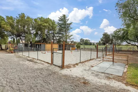 Exterior - 25201 S Lammers Rd, Tracy, CA 95377 photo 18 of 22