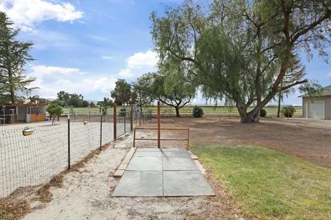 Exterior - 25201 S Lammers Rd, Tracy, CA 95377 photo 14 of 22