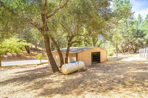 1051 Cerro Vista Dr, Applegate, CA 95703 photo 6