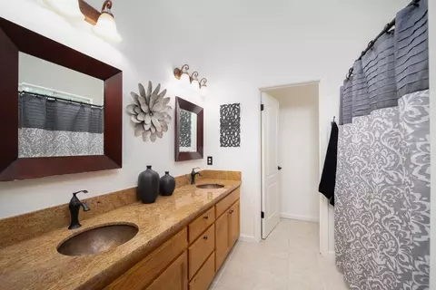 Bath - 2192 Wildflower Ct, Tracy, CA 95376 photo 1 of 3