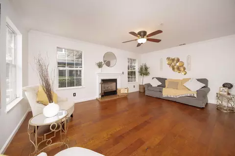 Living - 2192 Wildflower Ct, Tracy, CA 95376 photo 2 of 4
