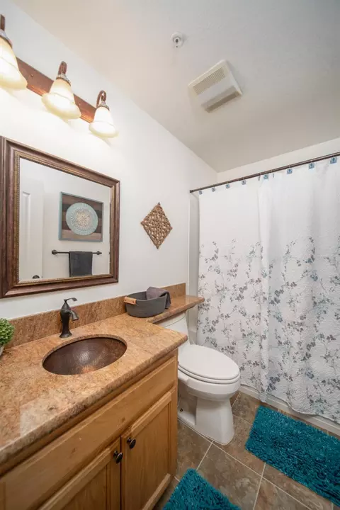 Bath - 2192 Wildflower Ct, Tracy, CA 95376 photo 2 of 3