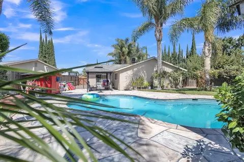 Exterior - 500 Chestnut Ave, Tracy, CA 95376 photo 5 of 6