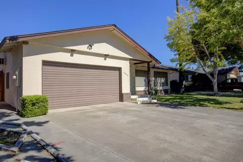 1904 Serena Ave, Modesto, CA 95355 photo 2