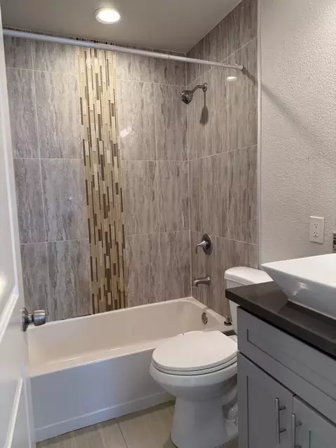 Bath - 8141 Dike Ct, Elverta, CA 95626 photo 1 of 1