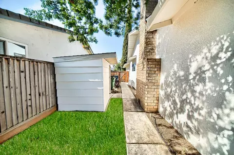 Exterior - 272 Ramona Way, Tracy, CA 95376 photo 7 of 17