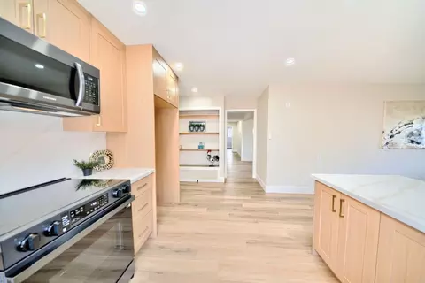Entry Way - 272 Ramona Way, Tracy, CA 95376 photo 4 of 15