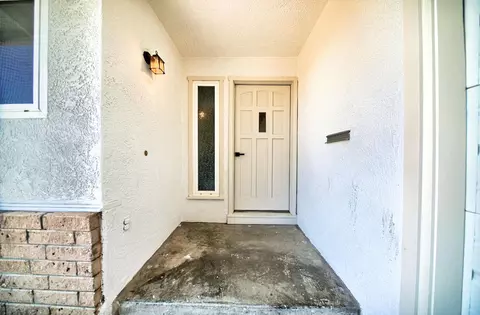 Entry Way - 272 Ramona Way, Tracy, CA 95376 photo 1 of 15