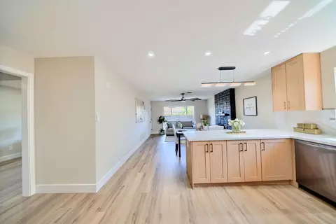 Entry Way - 272 Ramona Way, Tracy, CA 95376 photo 5 of 15