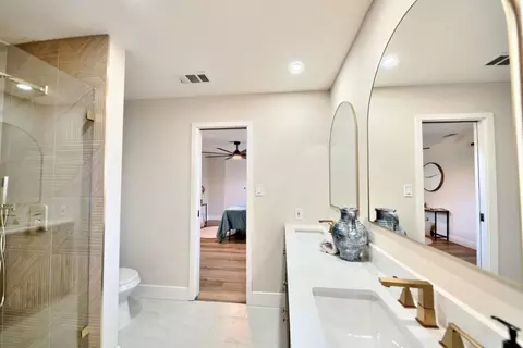 Bath - 272 Ramona Way, Tracy, CA 95376 photo 7 of 10