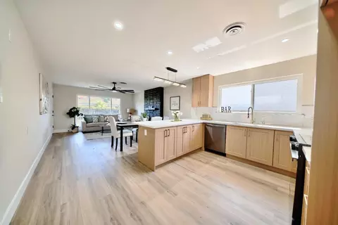 Kitchen - 272 Ramona Way, Tracy, CA 95376 photo 8 of 9