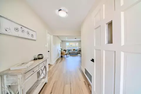 Entry Way - 272 Ramona Way, Tracy, CA 95376 photo 2 of 15