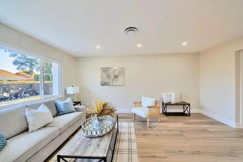 Living - 272 Ramona Way, Tracy, CA 95376 photo 3 of 6