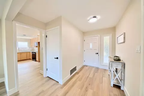 Entry Way - 272 Ramona Way, Tracy, CA 95376 photo 3 of 15