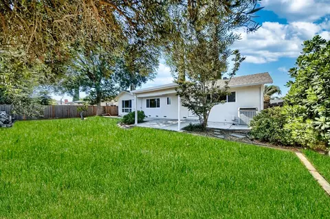 Exterior - 272 Ramona Way, Tracy, CA 95376 photo 5 of 17
