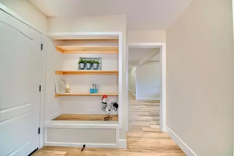 Entry Way - 272 Ramona Way, Tracy, CA 95376 photo 6 of 15