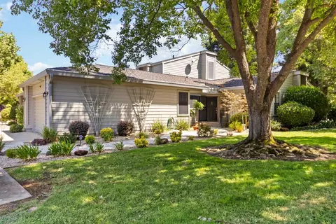 324 Saint Andrews Dr, Roseville, CA 95678