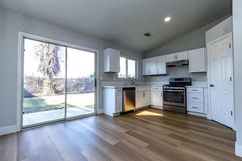 6683 Nicholas Pl, Winton, CA 95388 photo 9