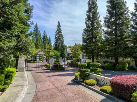 9820 Villa Francisco Ln, Granite Bay, CA 95746