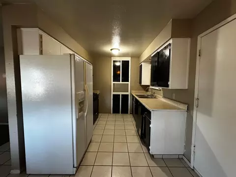 5009 Estates Dr, Modesto, CA 95357 photo 8