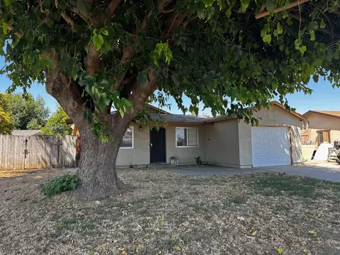 5009 Estates Dr, Modesto, CA 95357 photo 2