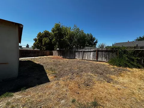 5009 Estates Dr, Modesto, CA 95357 photo 20