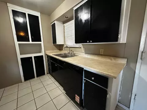 5009 Estates Dr, Modesto, CA 95357 photo 9
