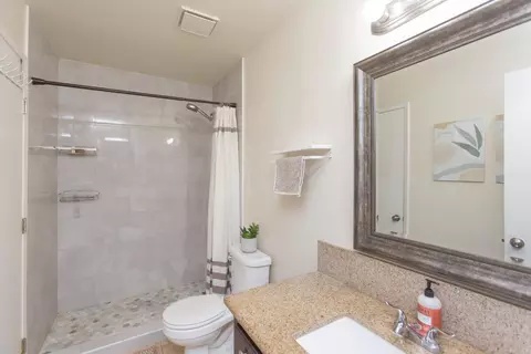 Bath - 3180 Andre Ln, Turlock, CA 95382 photo 3 of 3