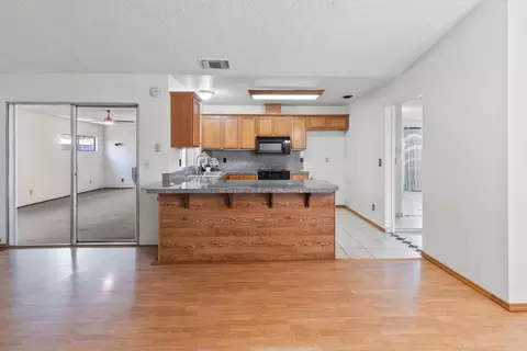 Living - 3237 Irvindale Way, Antelope, CA 95843 photo 3 of 10
