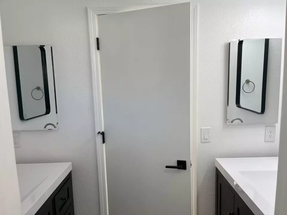 Bath - 5104 Felicia Way, Elk Grove, CA 95758 photo 3 of 6