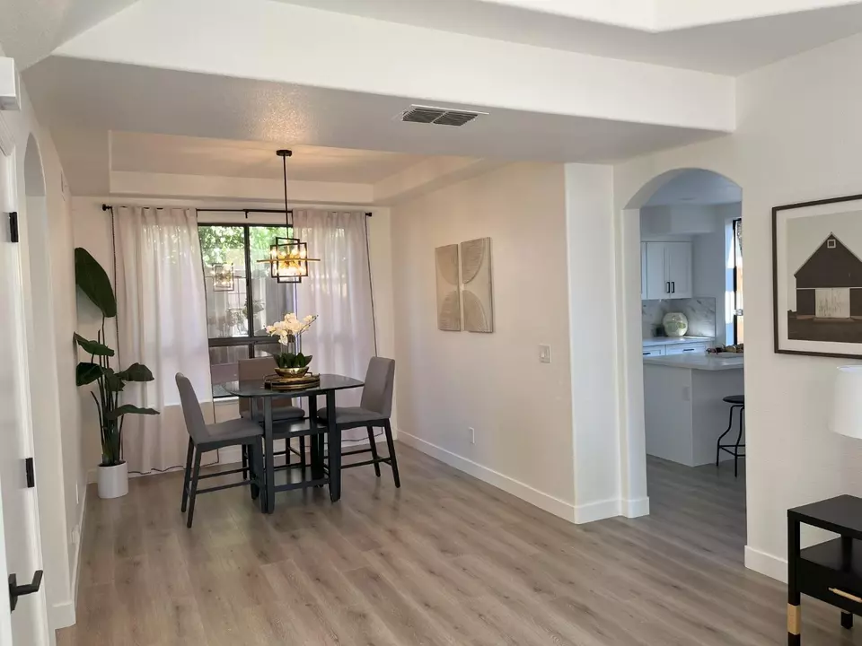 Dining - 5104 Felicia Way, Elk Grove, CA 95758 photo 1 of 1