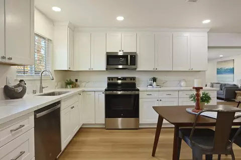 Kitchen - 1436 Chester Dr, Tracy, CA 95376 photo 3 of 5