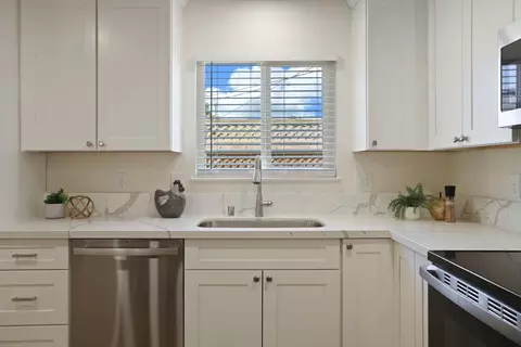 Kitchen - 1436 Chester Dr, Tracy, CA 95376 photo 5 of 5